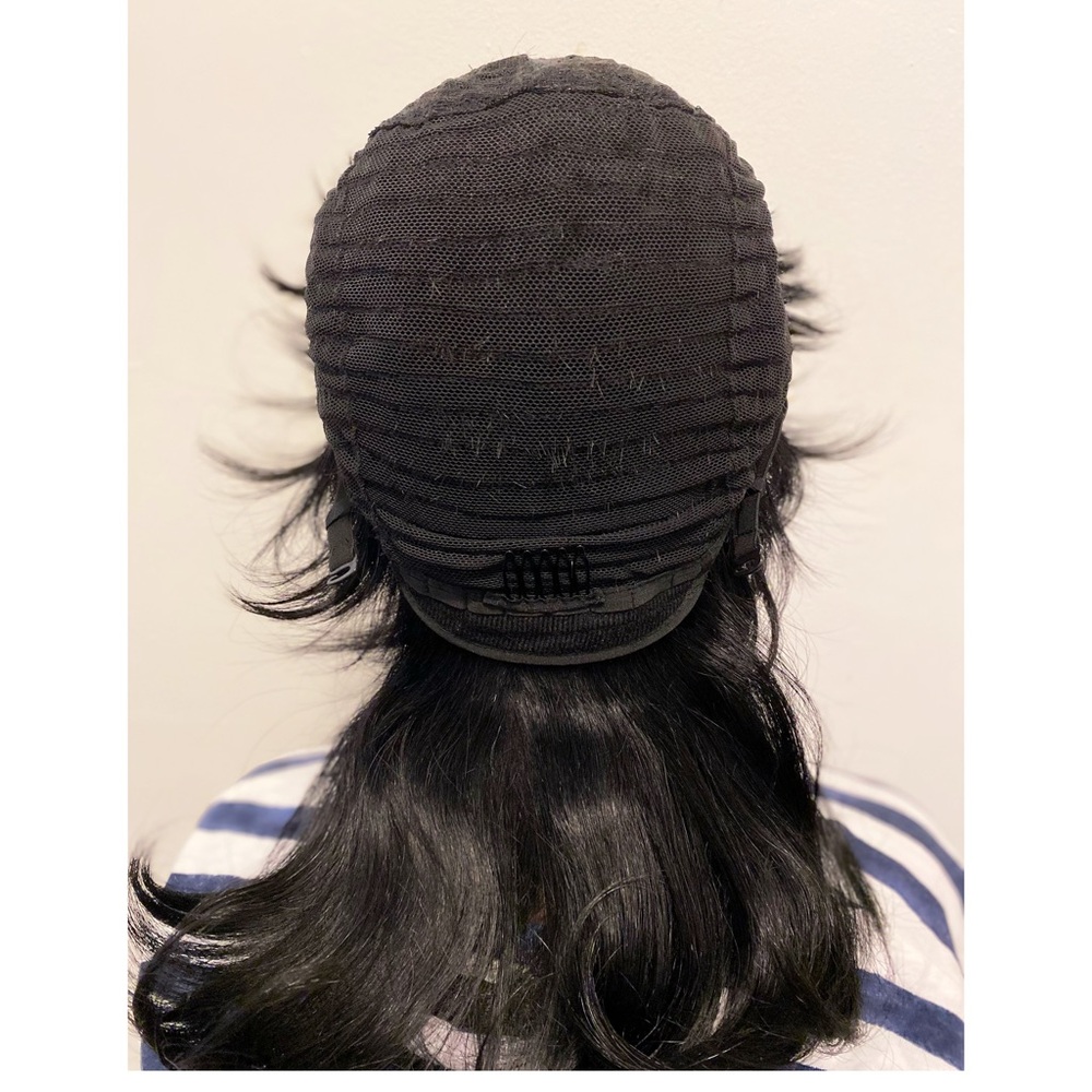 Short pixie cut wig . - Picture 4 of 5